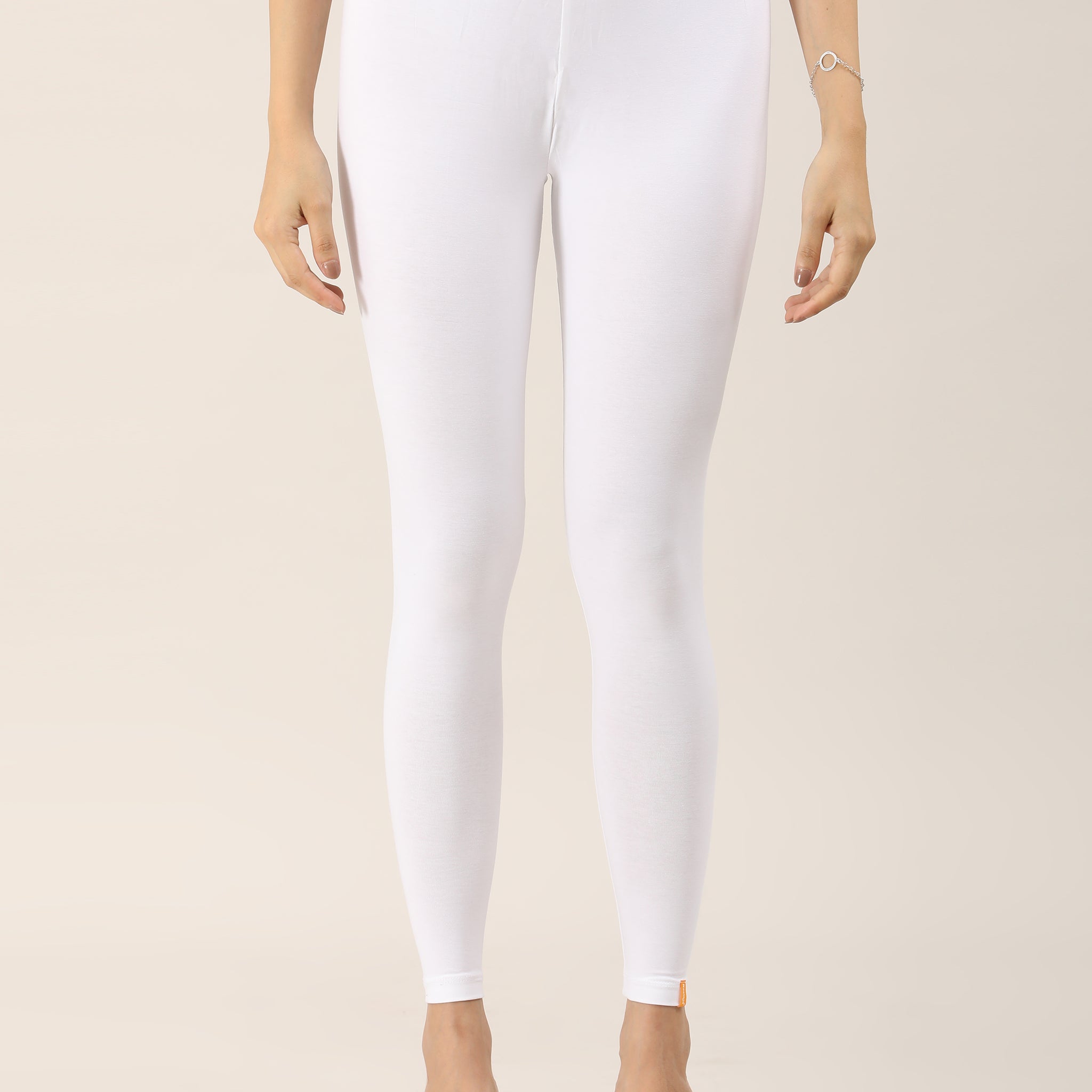 Naatiya Ankle Fit Leggings - White